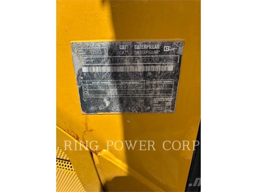CAT D5GLGP بلدوزرات مجنزرة