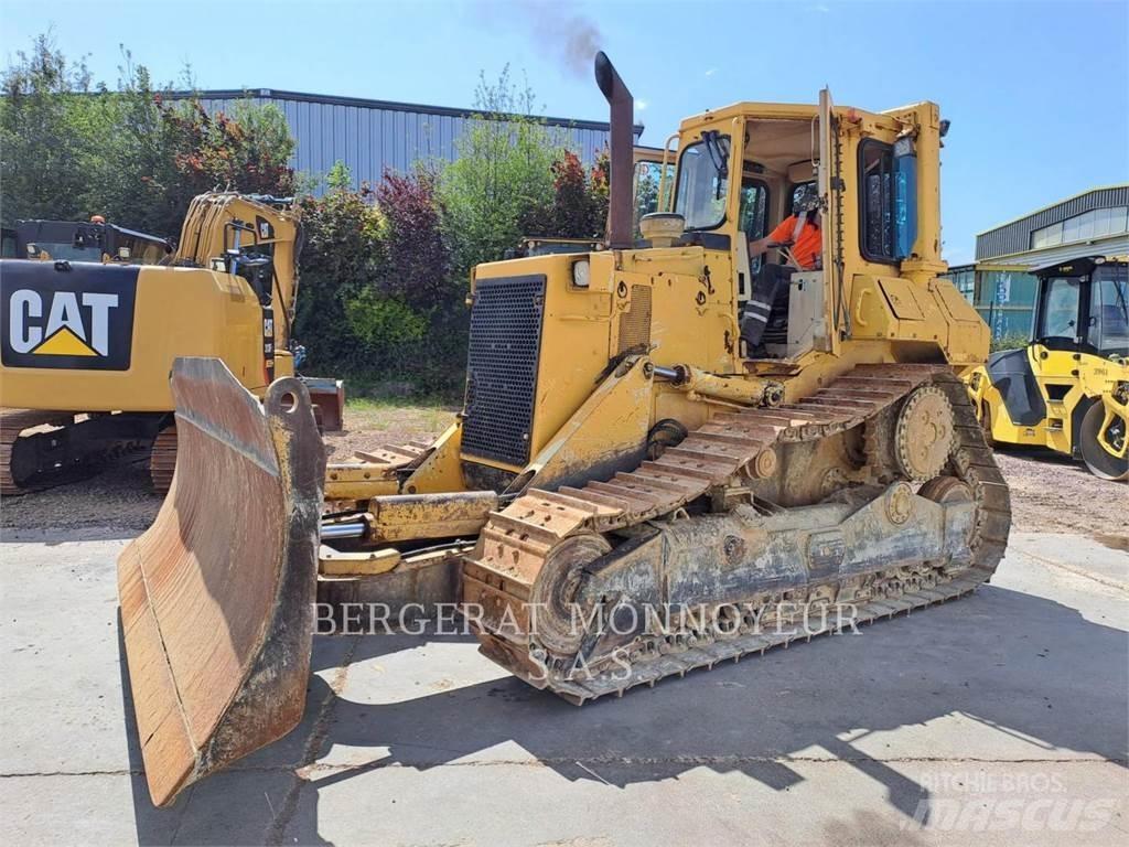CAT D5H بلدوزرات مجنزرة