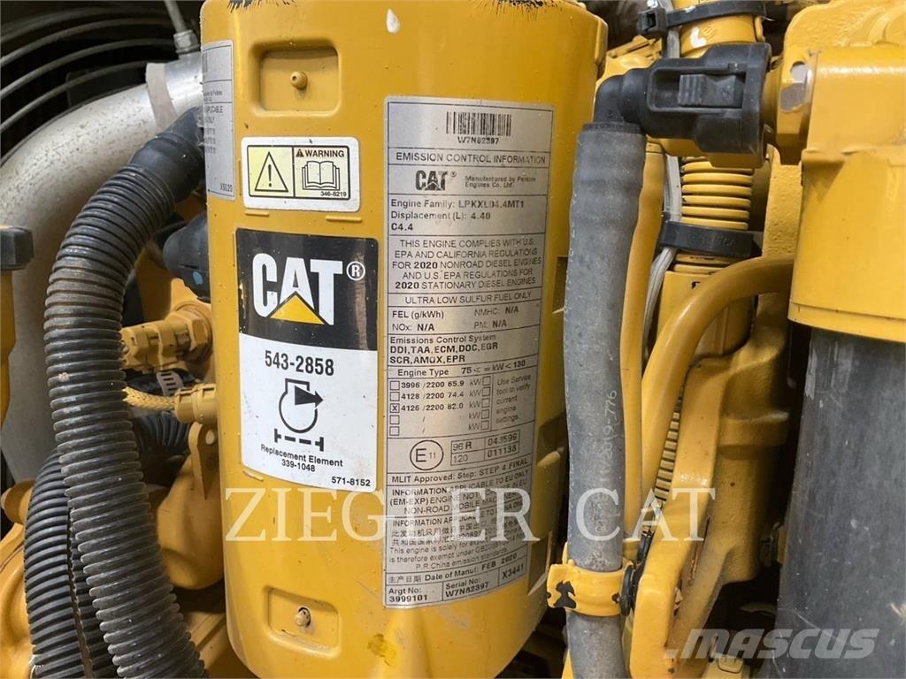 CAT D5K2 بلدوزرات مجنزرة