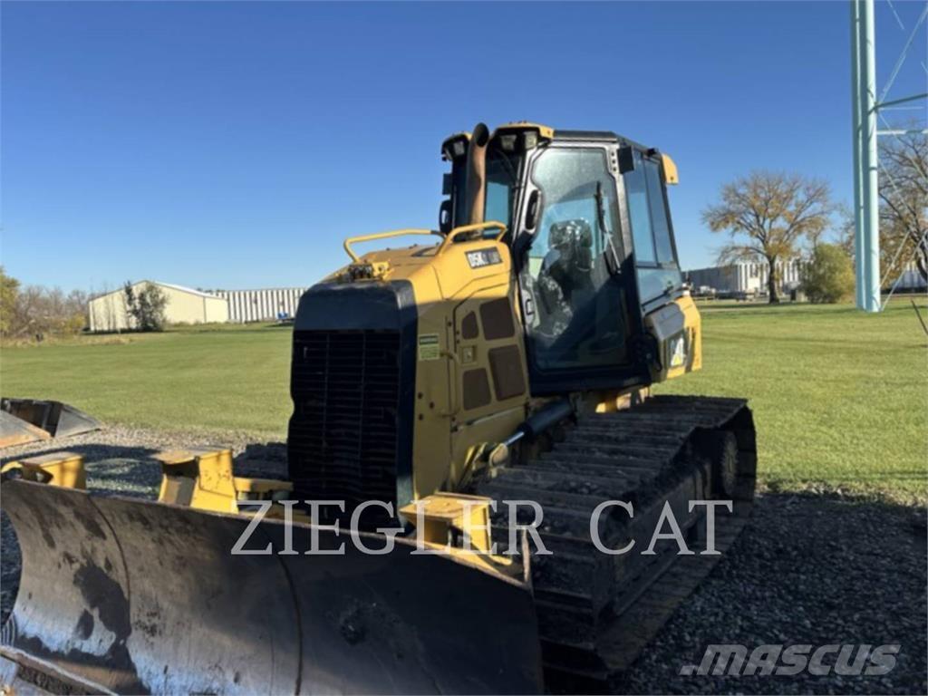 CAT D5K2 بلدوزرات مجنزرة