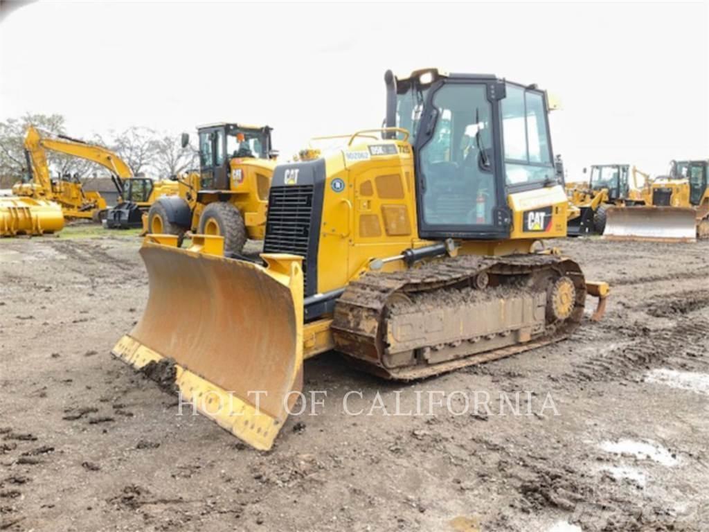 CAT D5K2 3W بلدوزرات مجنزرة
