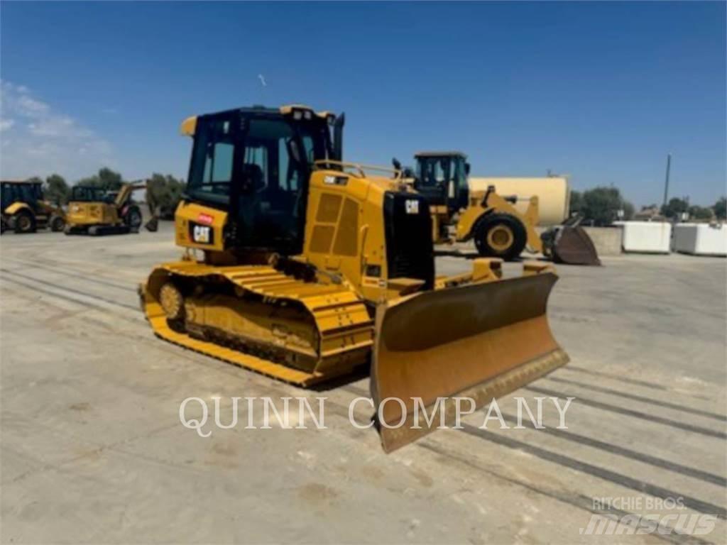 CAT D5K2 LGP بلدوزرات مجنزرة