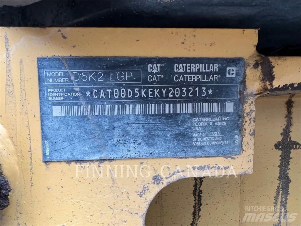 CAT D5K2 LGP بلدوزرات مجنزرة