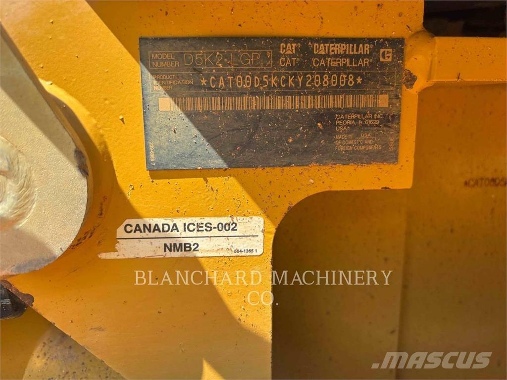 CAT D5K2 LGP بلدوزرات مجنزرة
