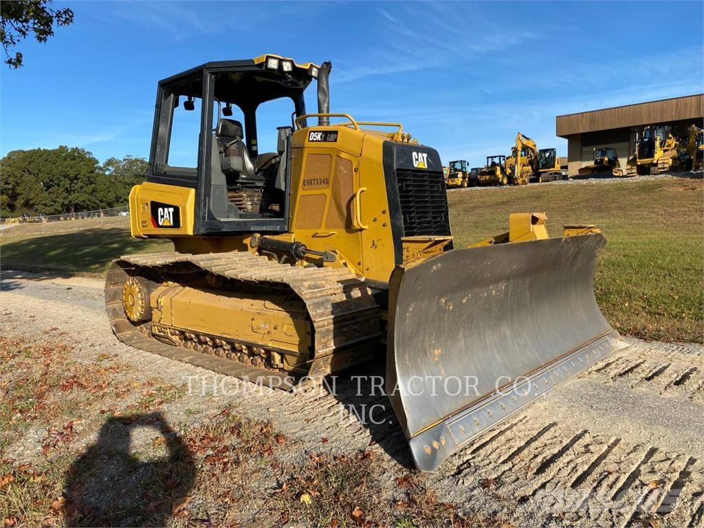 CAT D5K2 LGP بلدوزرات مجنزرة