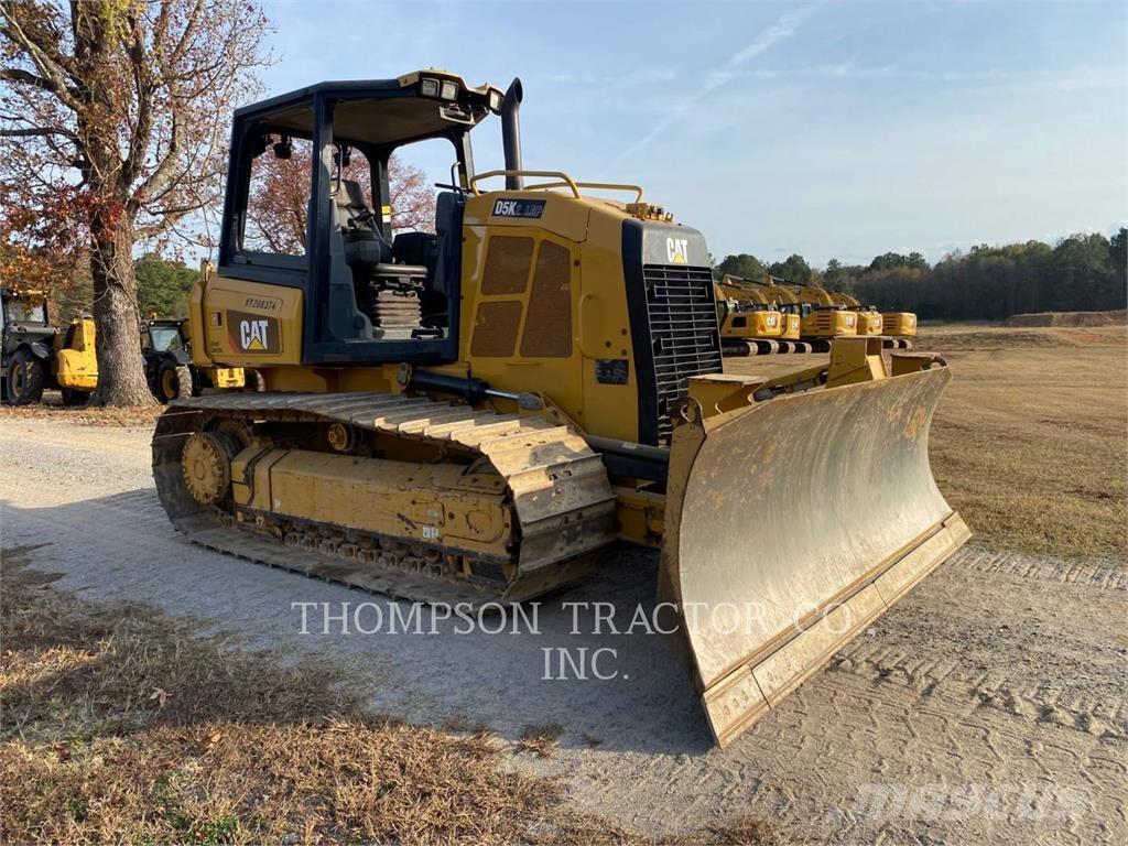 CAT D5K2 LGP بلدوزرات مجنزرة