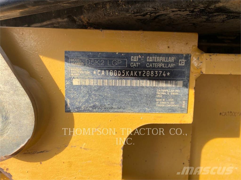 CAT D5K2 LGP بلدوزرات مجنزرة