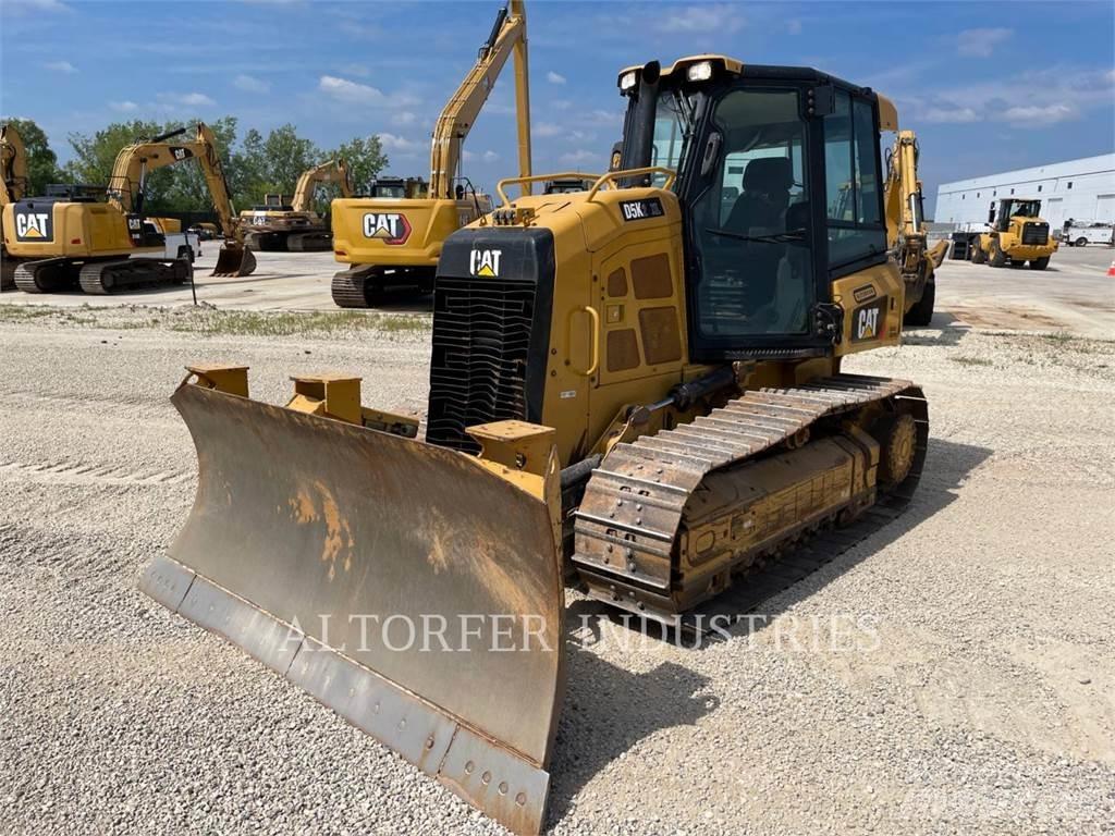 CAT D5K2 XL بلدوزرات مجنزرة