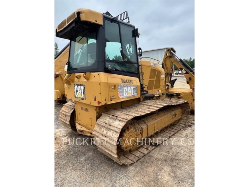 CAT D5K2LGP بلدوزرات مجنزرة