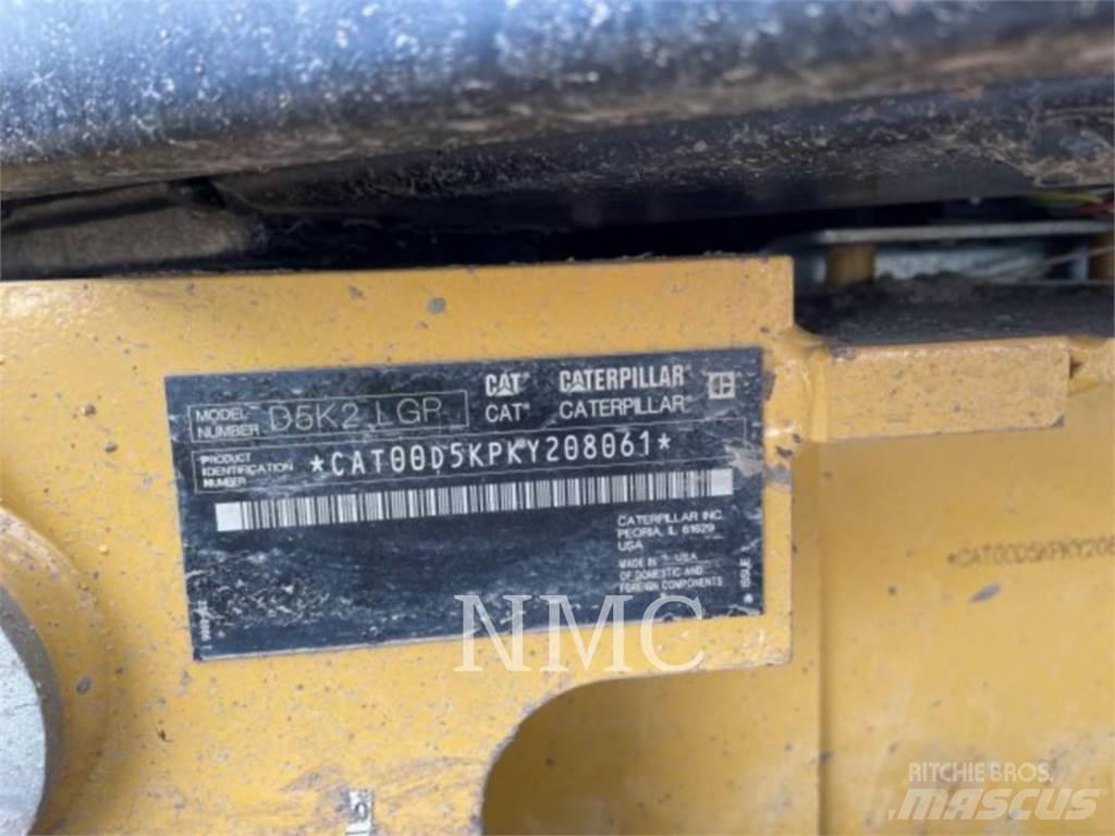CAT D5K2LGP بلدوزرات مجنزرة