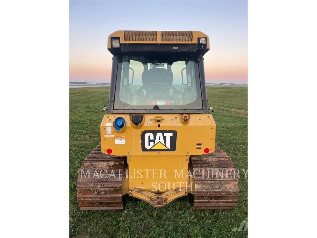 CAT D5K2LGP بلدوزرات مجنزرة