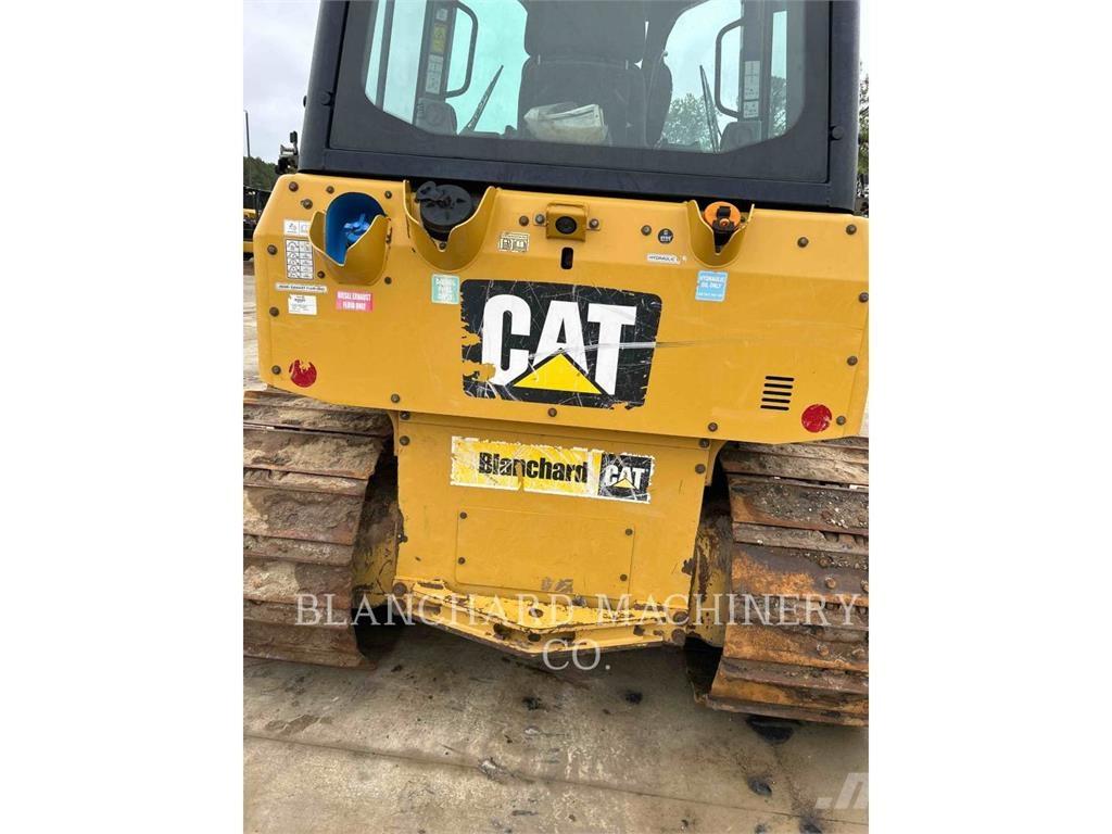 CAT D5K2LGP بلدوزرات مجنزرة