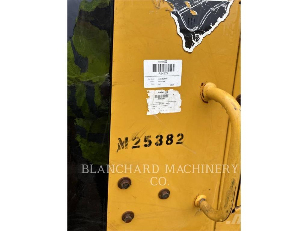 CAT D5K2LGP بلدوزرات مجنزرة