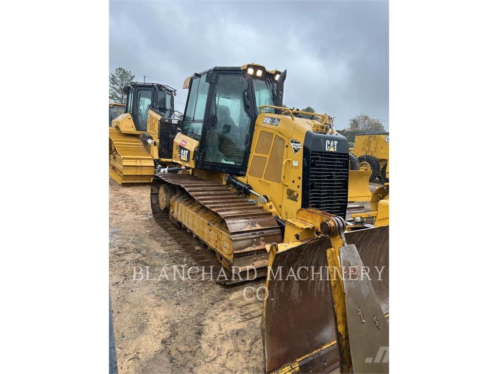CAT D5K2LGP بلدوزرات مجنزرة