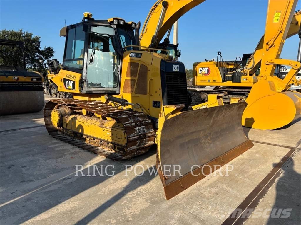 CAT D5K2LGPCAB بلدوزرات مجنزرة