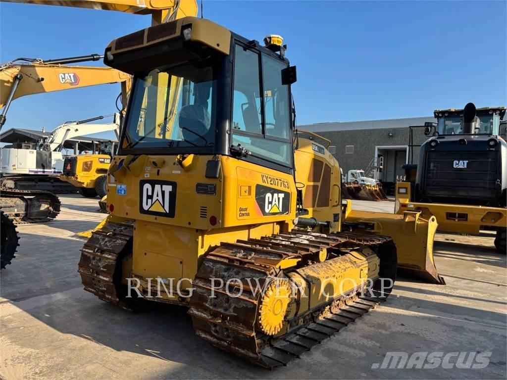 CAT D5K2LGPCAB بلدوزرات مجنزرة