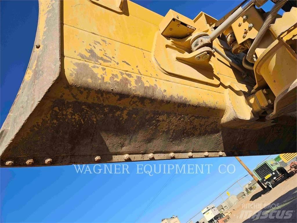 CAT D5K2XL بلدوزرات مجنزرة