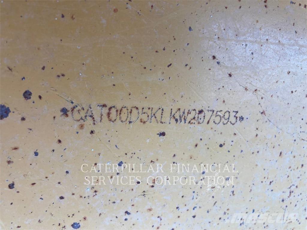 CAT D5K2XL بلدوزرات مجنزرة