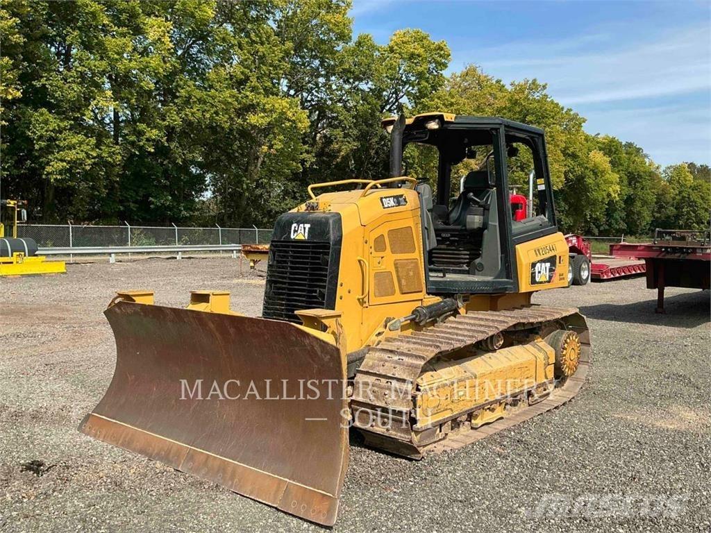 CAT D5K2XL بلدوزرات مجنزرة