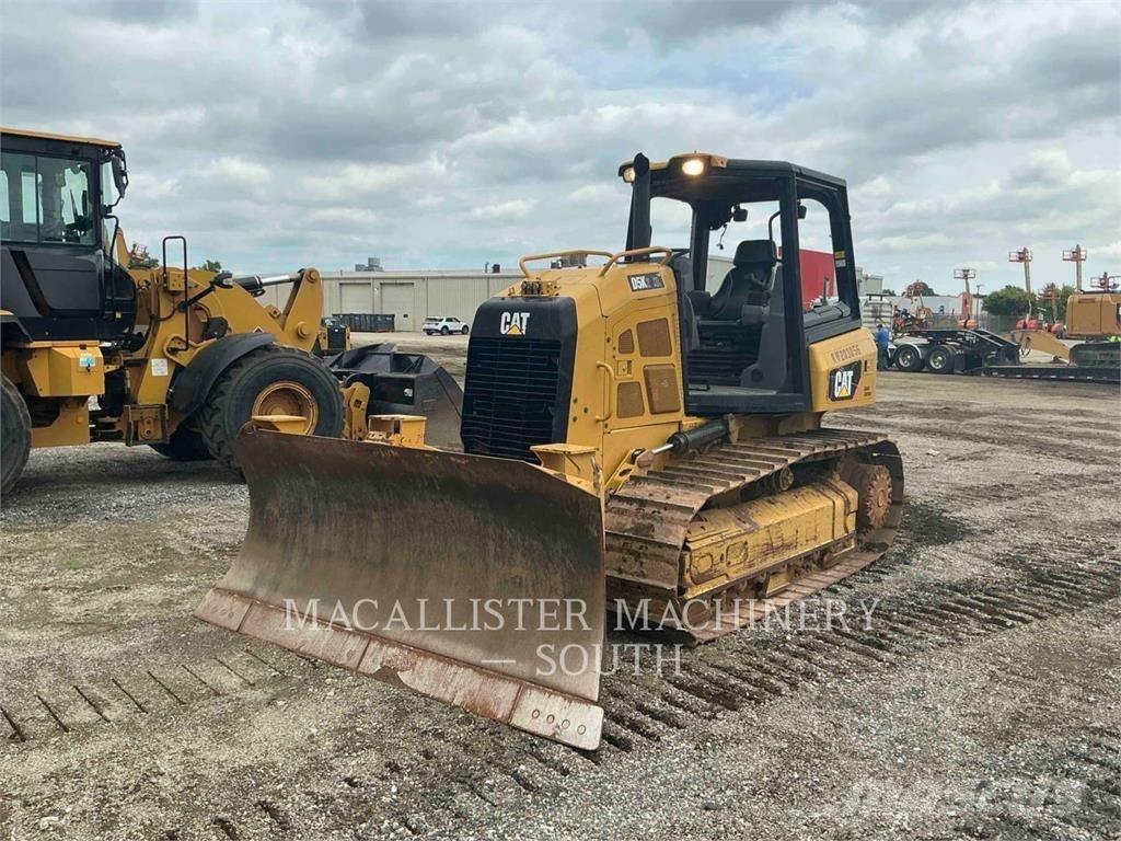 CAT D5K2XL بلدوزرات مجنزرة