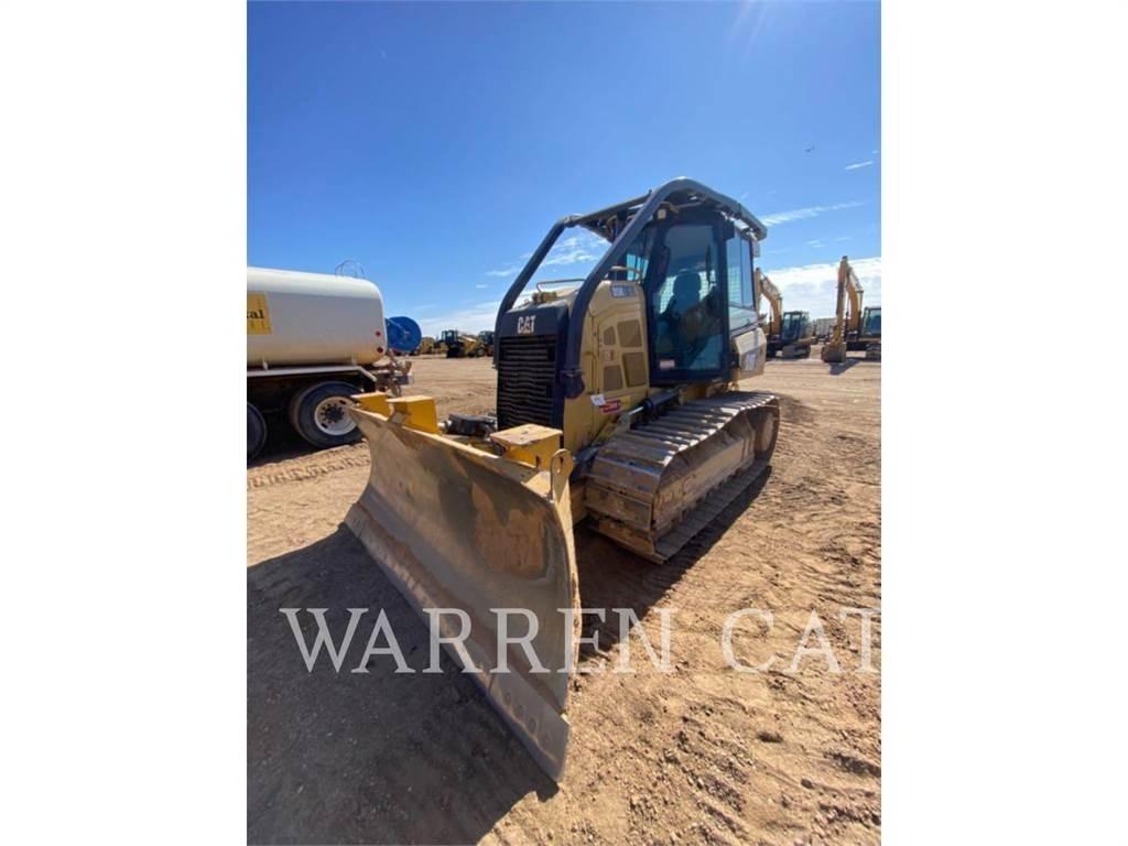 CAT D5K2XL ARO بلدوزرات مجنزرة
