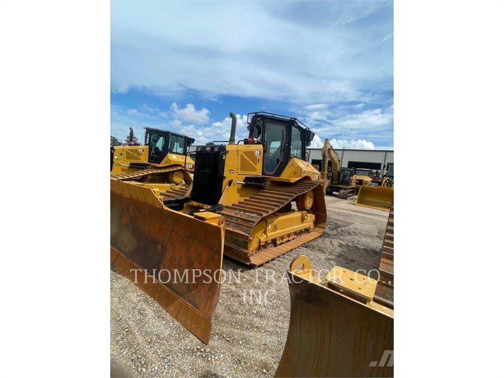 CAT D5LGP بلدوزرات مجنزرة