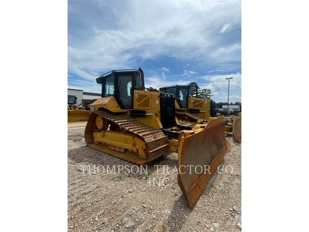 CAT D5LGP بلدوزرات مجنزرة