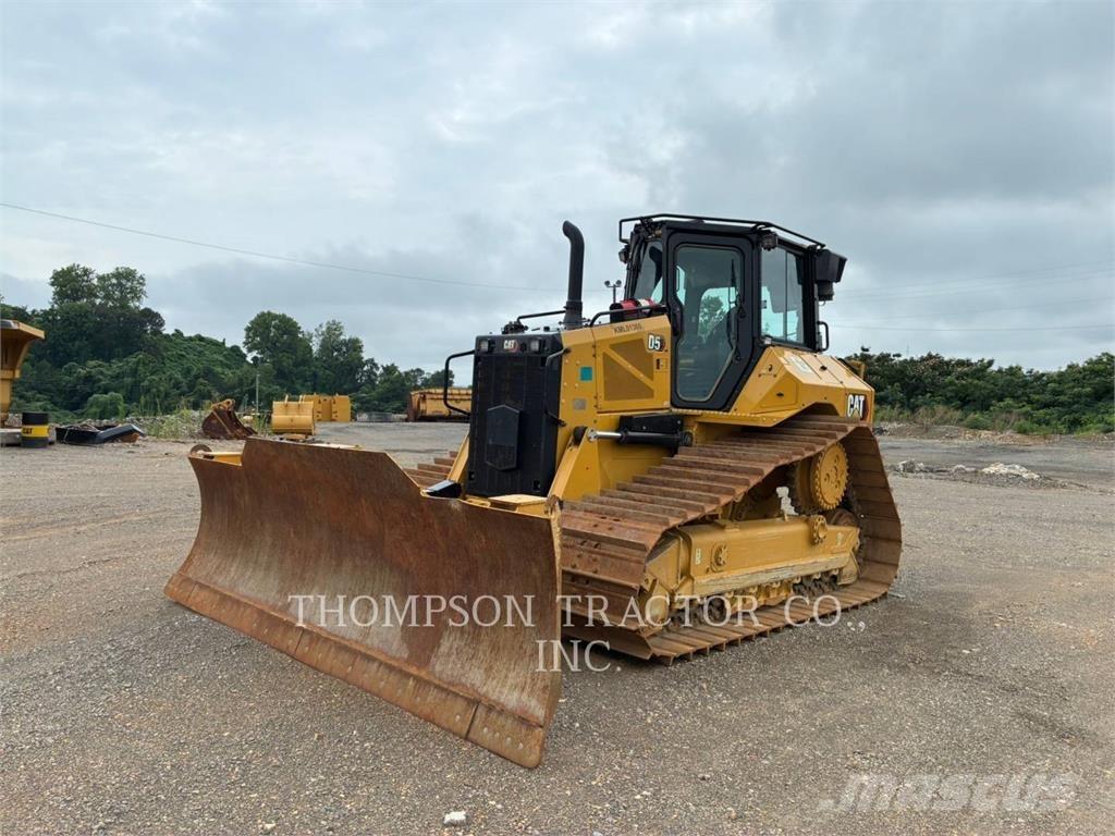 CAT D5VP بلدوزرات مجنزرة