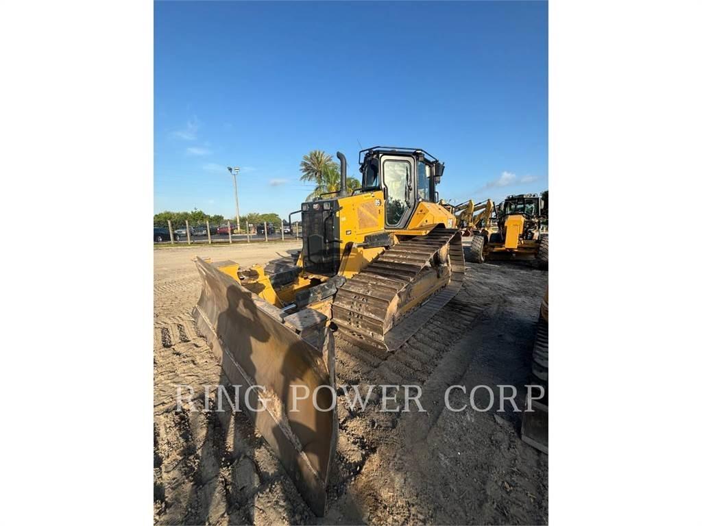 CAT D5VPEW بلدوزرات مجنزرة