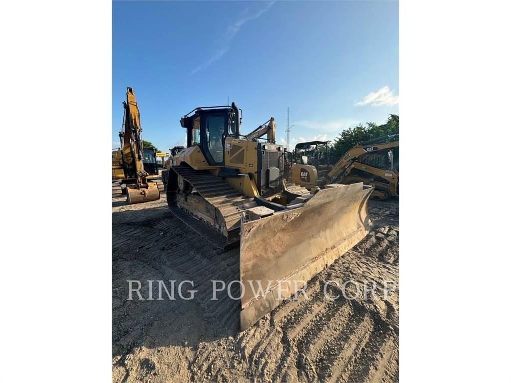 CAT D5VPEW بلدوزرات مجنزرة