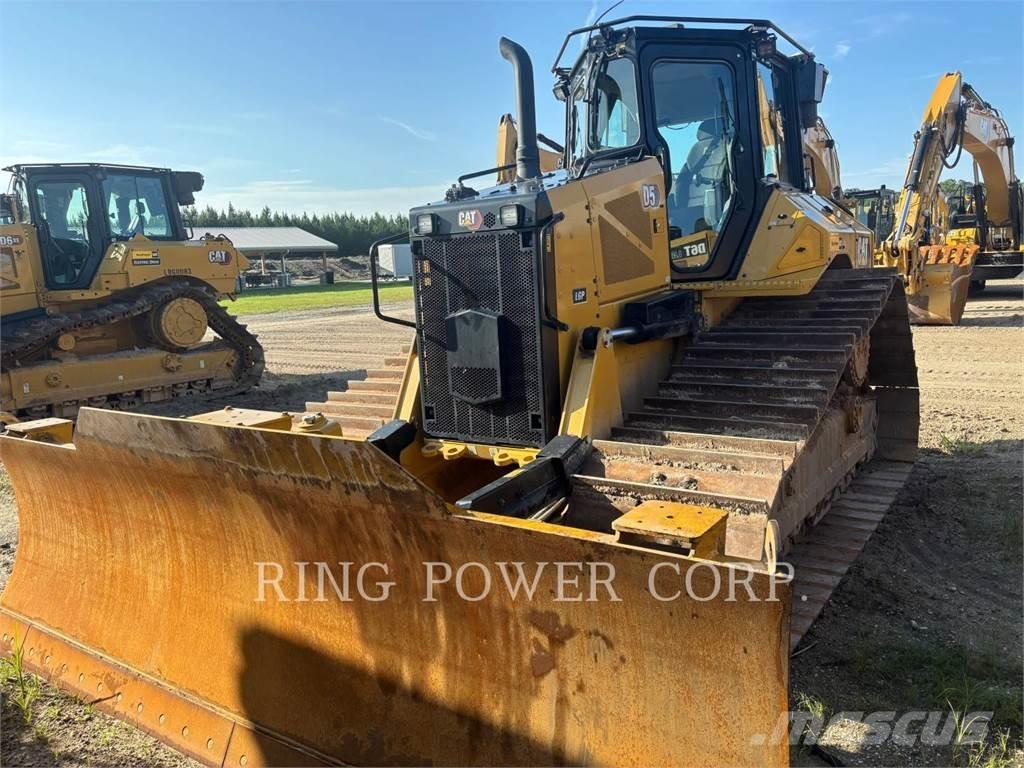 CAT D5VPEW بلدوزرات مجنزرة