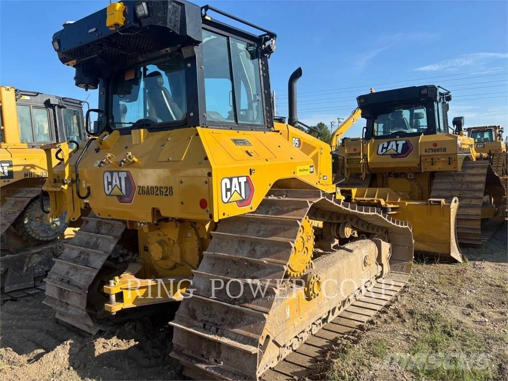 CAT D5VPEW بلدوزرات مجنزرة