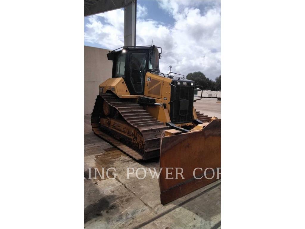 CAT D5VPEW بلدوزرات مجنزرة