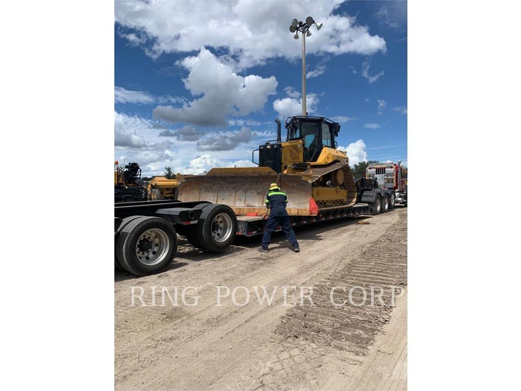 CAT D5VPEW بلدوزرات مجنزرة