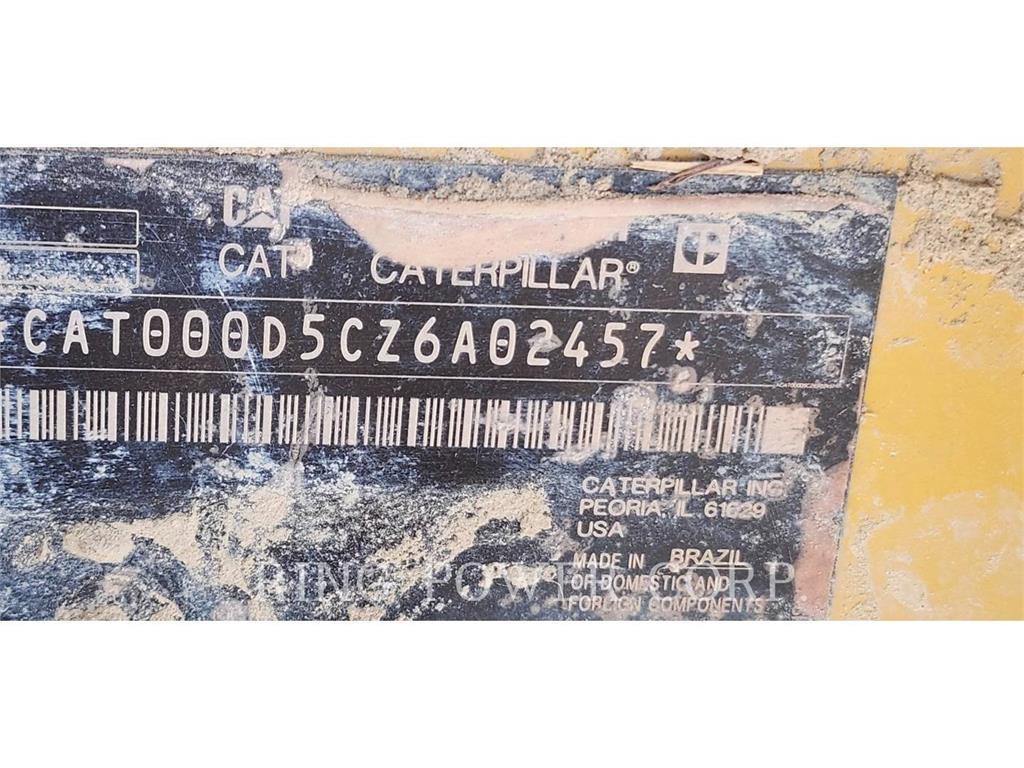 CAT D5VPEW بلدوزرات مجنزرة