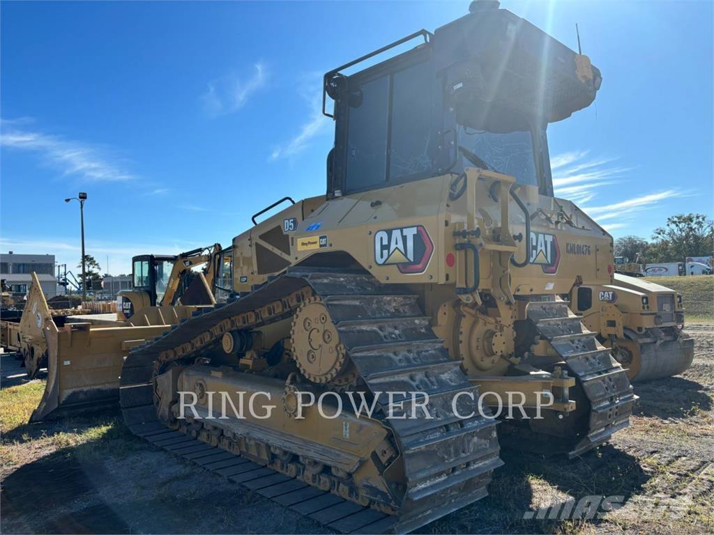 CAT D5VPEW بلدوزرات مجنزرة