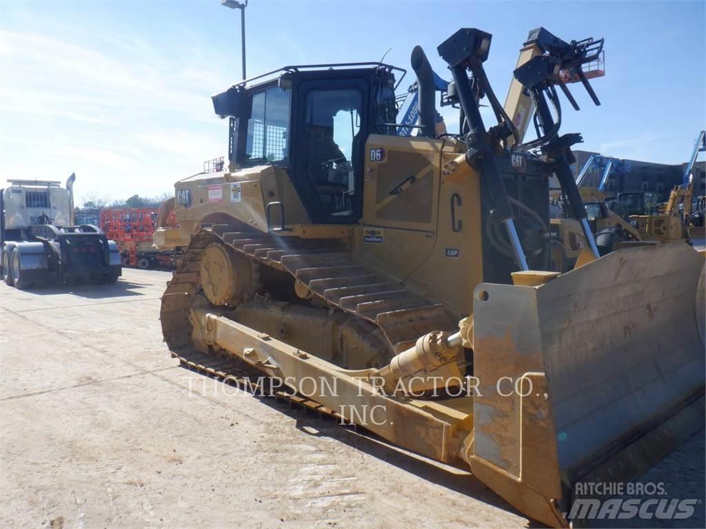 CAT D6 بلدوزرات مجنزرة