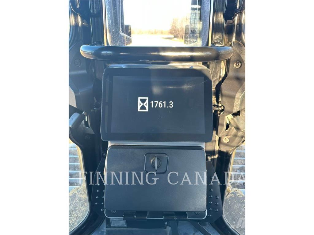 CAT D6 بلدوزرات مجنزرة