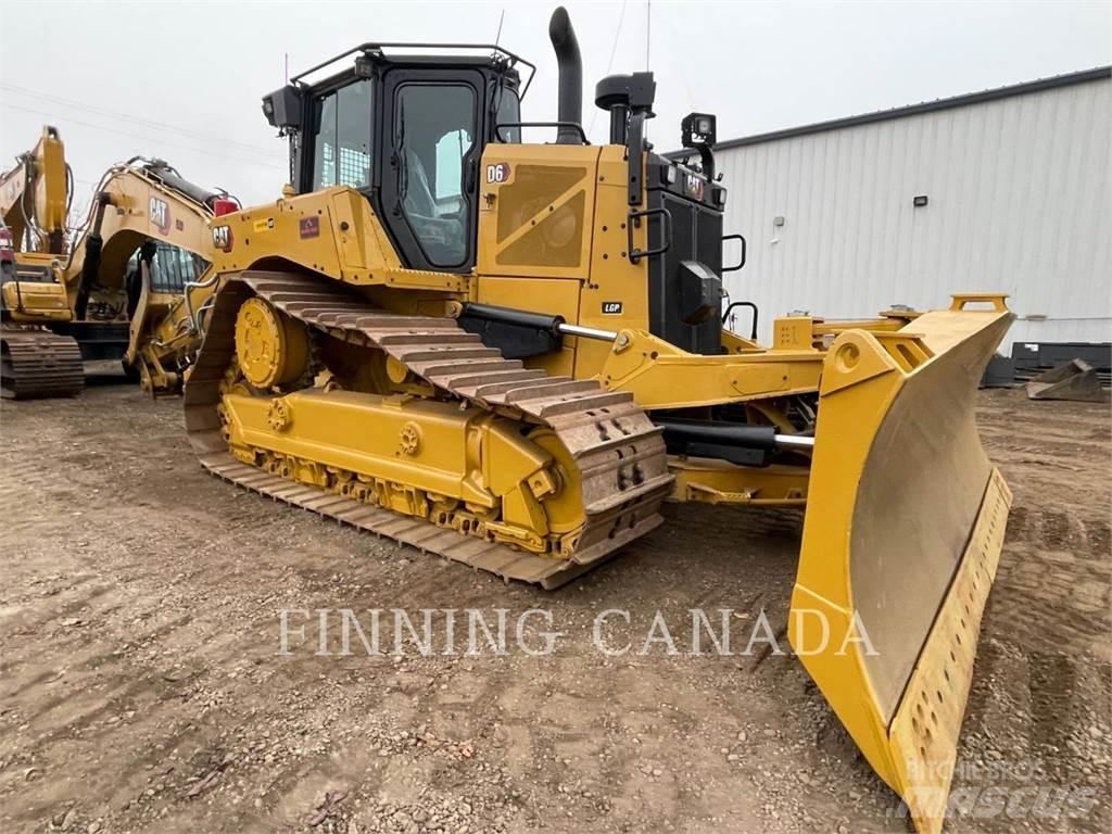 CAT D6-20 بلدوزرات مجنزرة