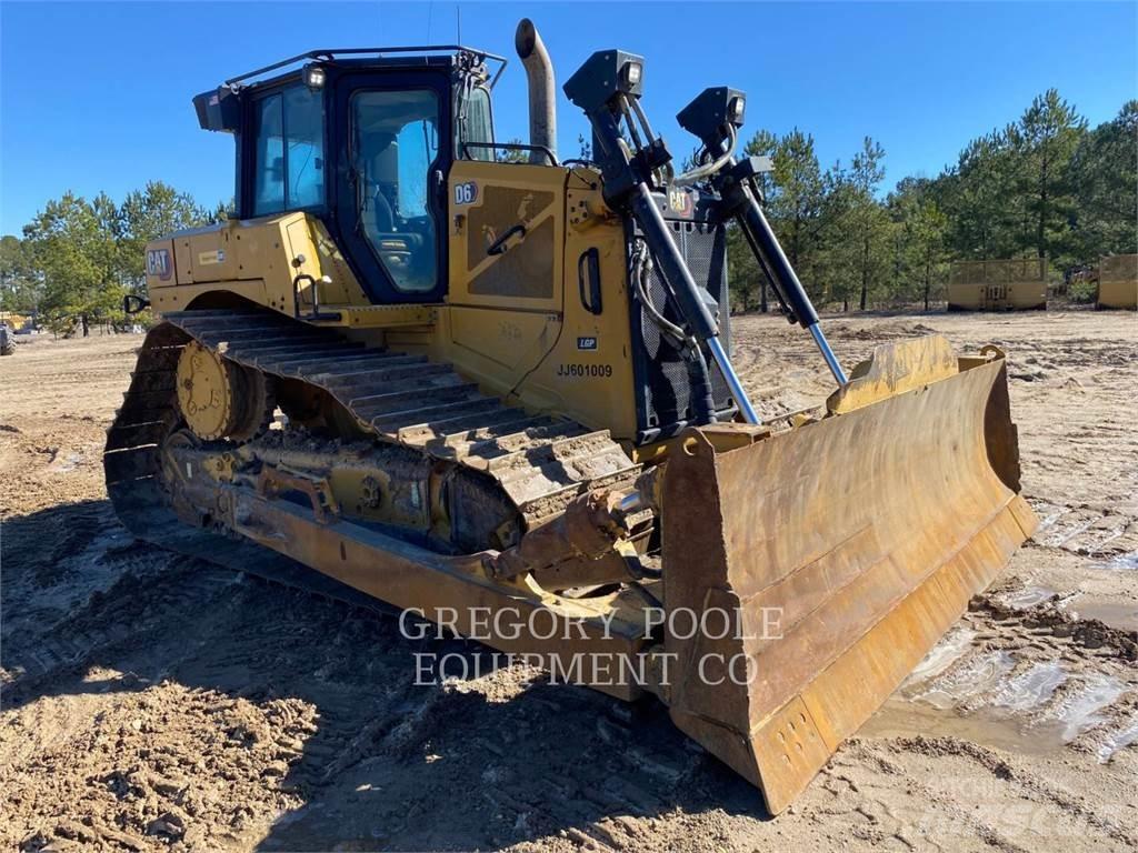 CAT D6-20 بلدوزرات مجنزرة