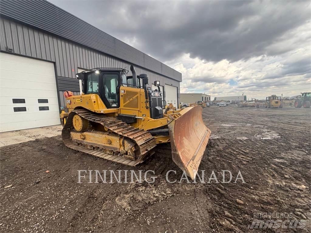 CAT D6-20 بلدوزرات مجنزرة