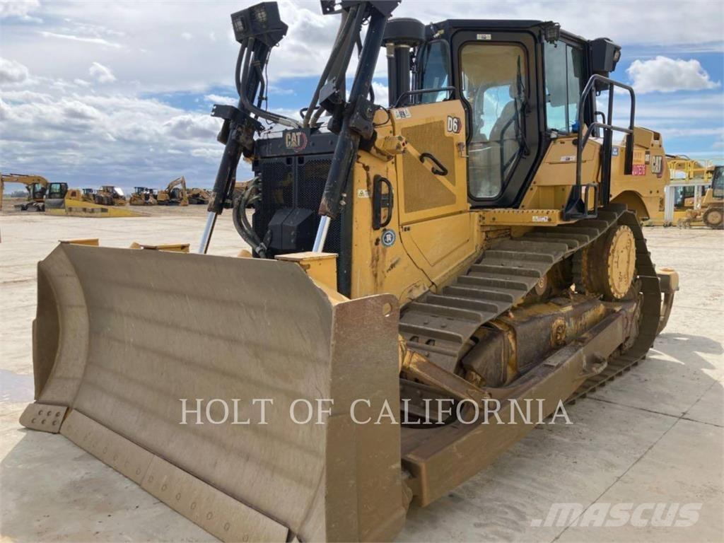 CAT D6-20 بلدوزرات مجنزرة