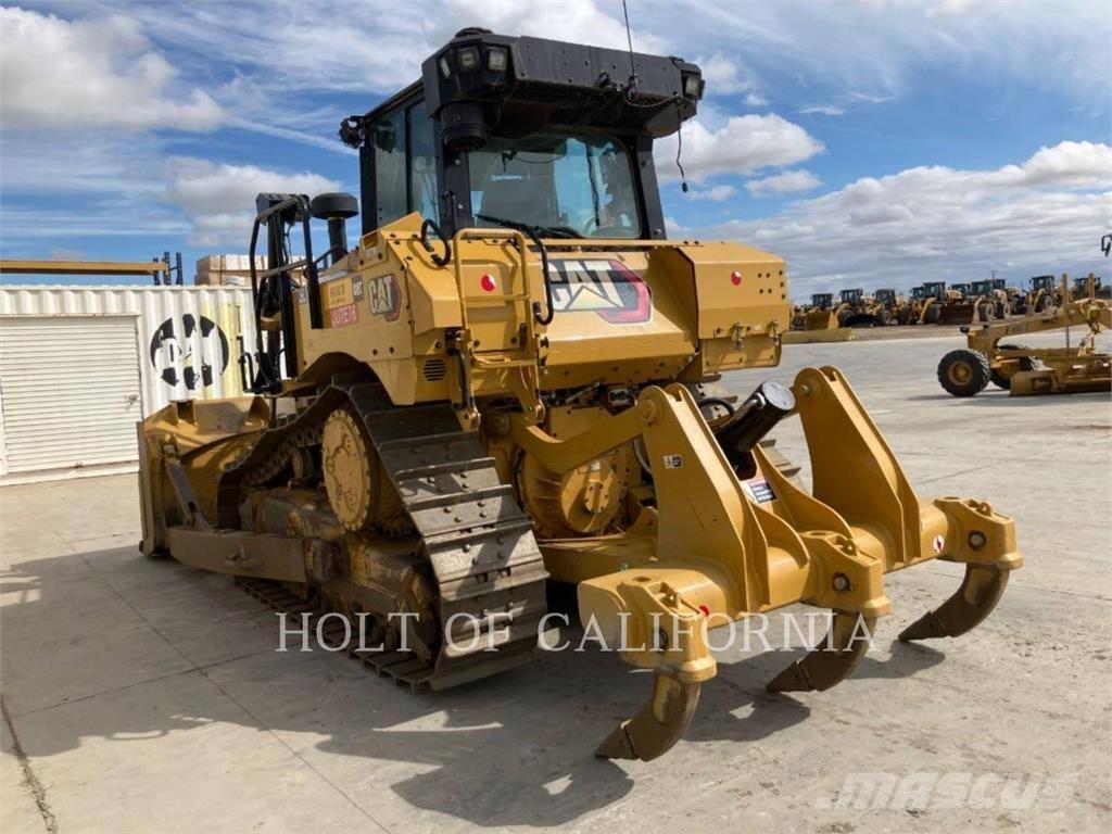 CAT D6-20 بلدوزرات مجنزرة