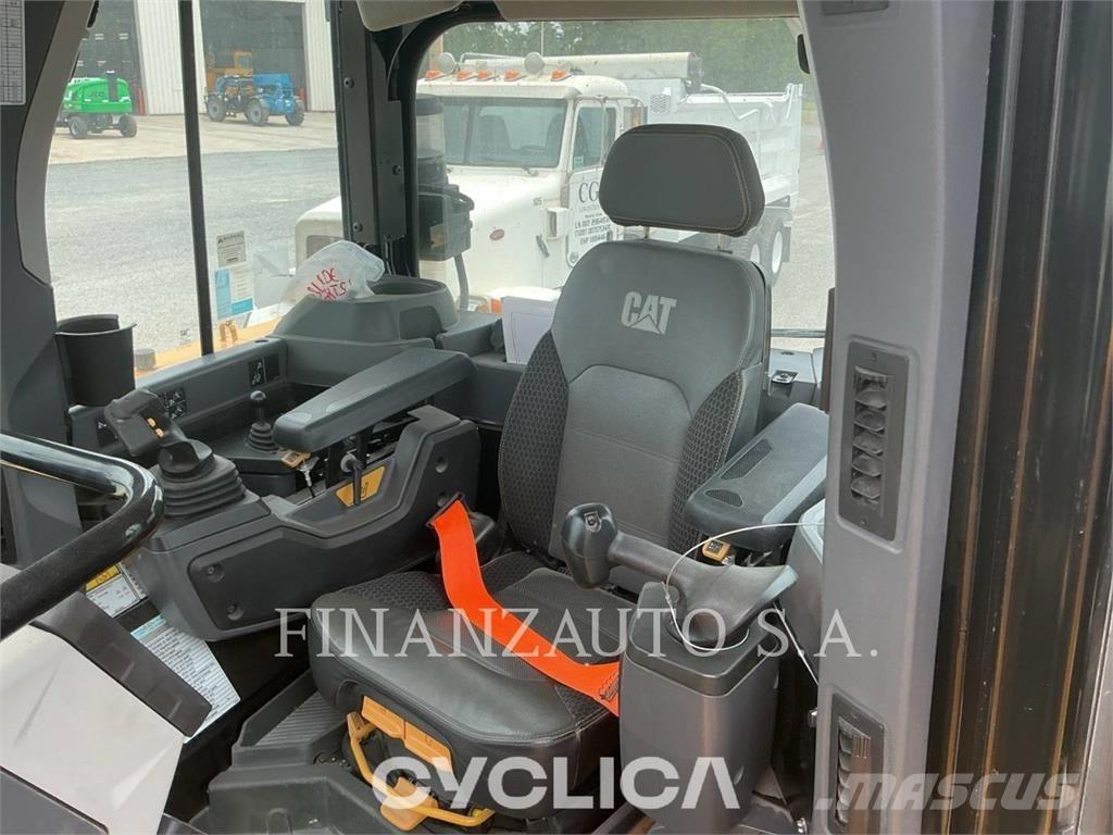 CAT D6-20 XE بلدوزرات مجنزرة