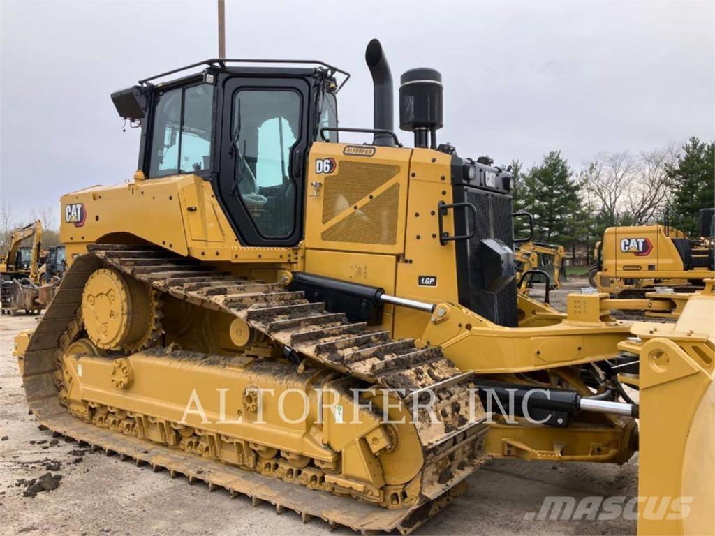 CAT D6-20PAT3D بلدوزرات مجنزرة