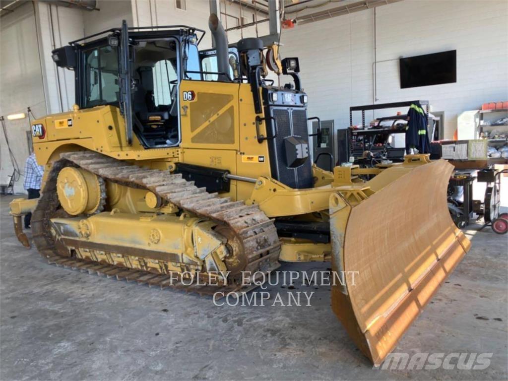 CAT D6-20V24I بلدوزرات مجنزرة