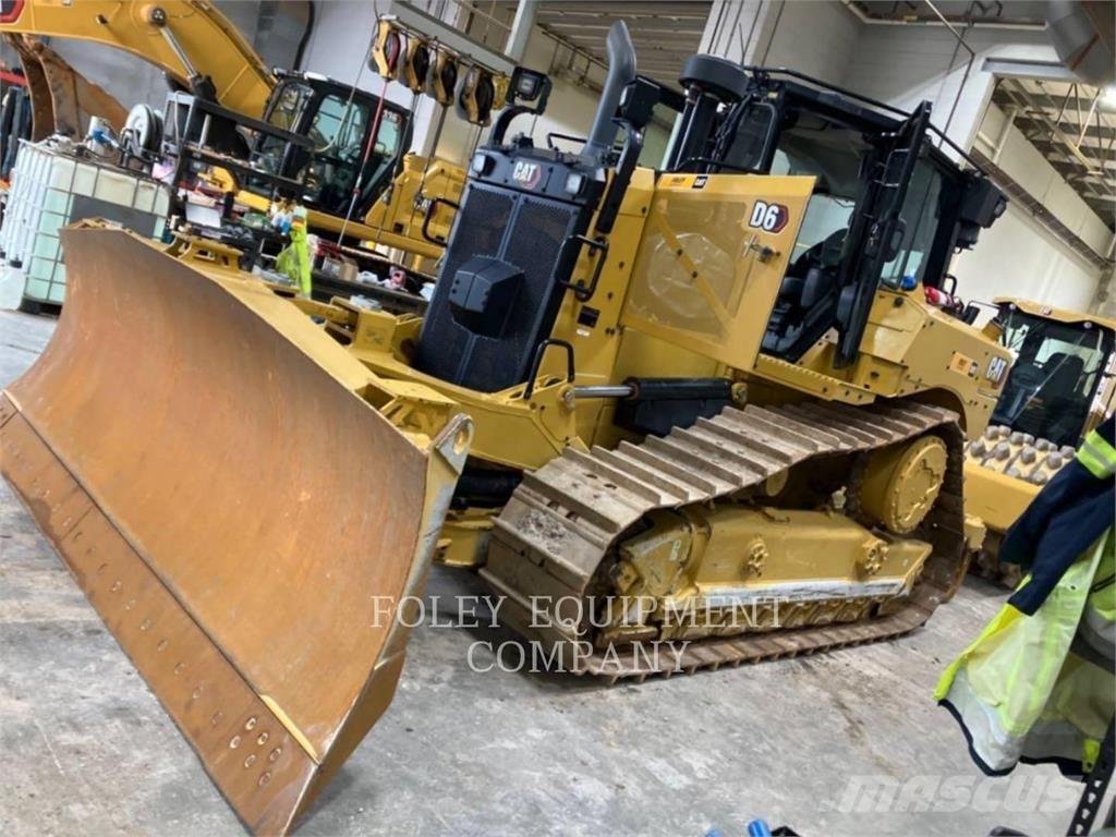 CAT D6-20V24I بلدوزرات مجنزرة