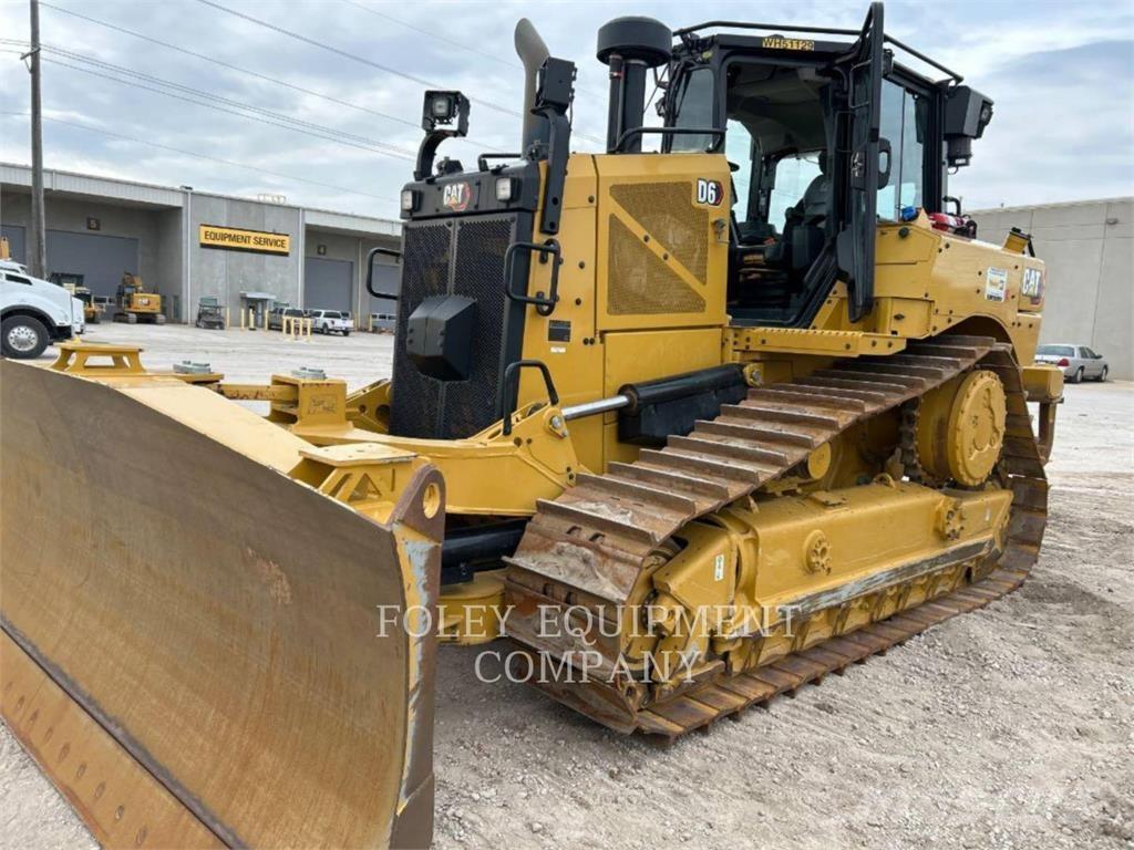 CAT D6-20V24I بلدوزرات مجنزرة