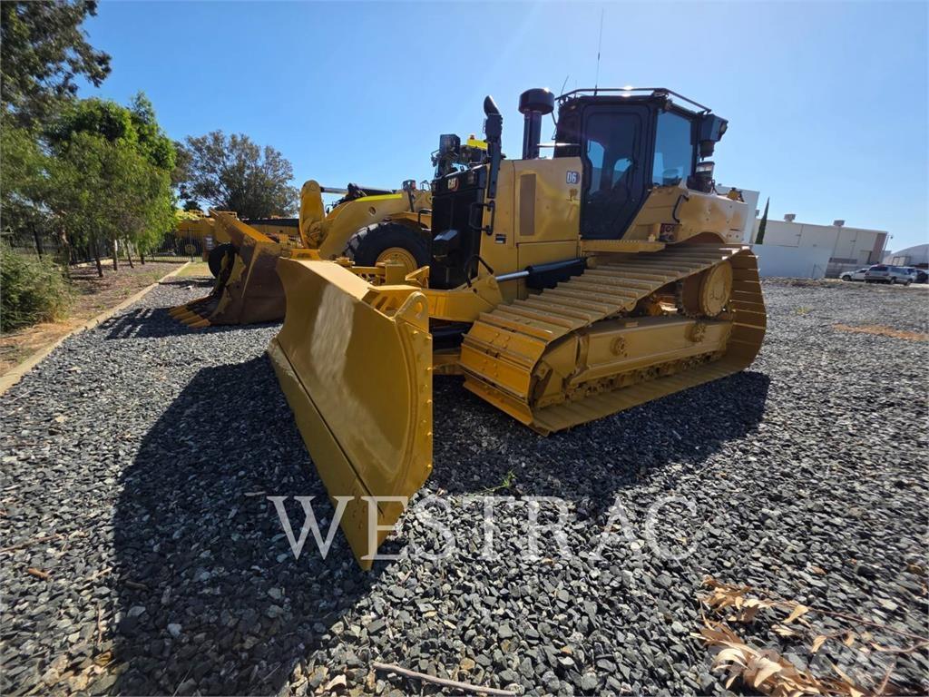 CAT D6-20VP بلدوزرات مجنزرة