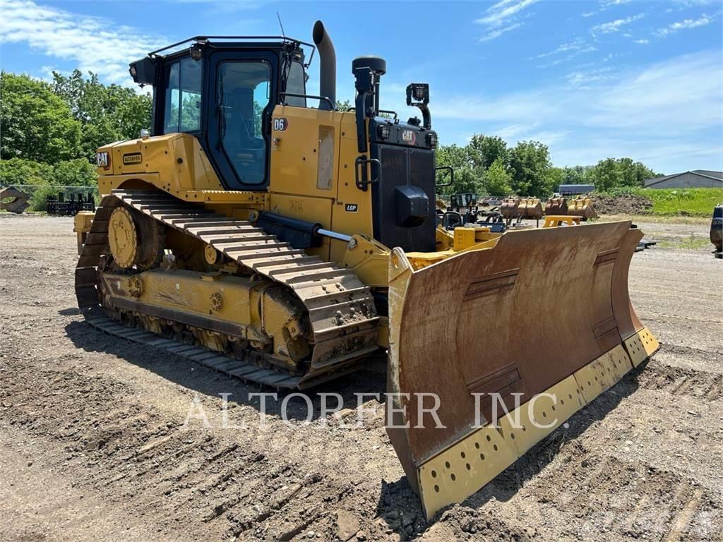 CAT D6-20VPAT بلدوزرات مجنزرة